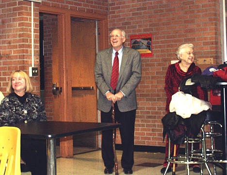 Tom Romig enjoys the reception with his mother, Mrs Ruth Romig Swart, and his wife, Pam (Shilling) Romig '66.